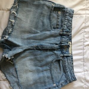 GARAGE DENIM SHORTS